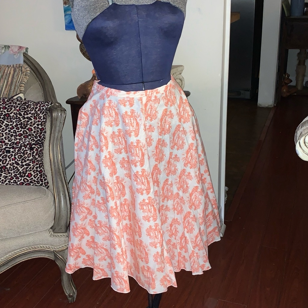 Women's Dish Skirt Small White Coral